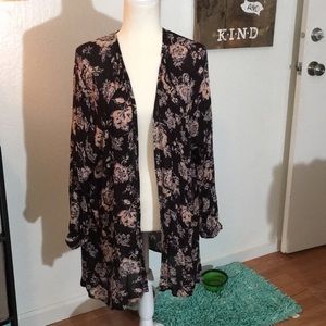 Never worn Billabong Kimono